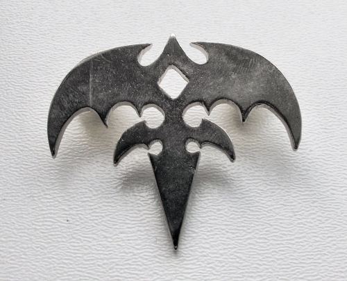 QUEENSRYCHE --- metal pin.JPG