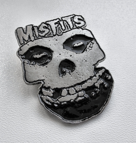 MISFITS -- metal pin.JPG