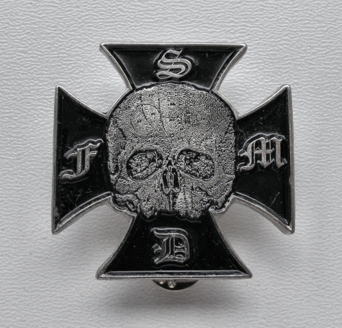 BLACK LABEL SOCIETY - SDMF --- Metal Pin.JPG