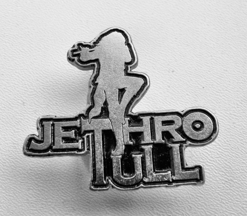JETHRO TULL -- metal pin.JPG