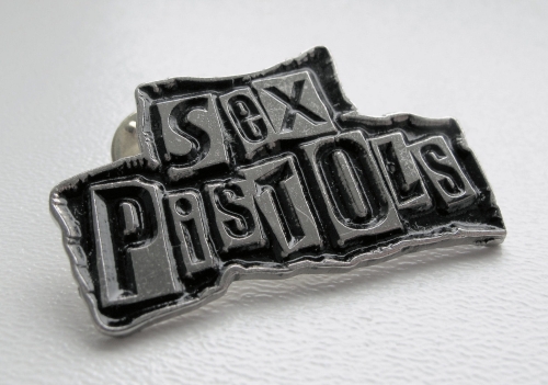 SEX PISTOLS ---- metal pin.JPG