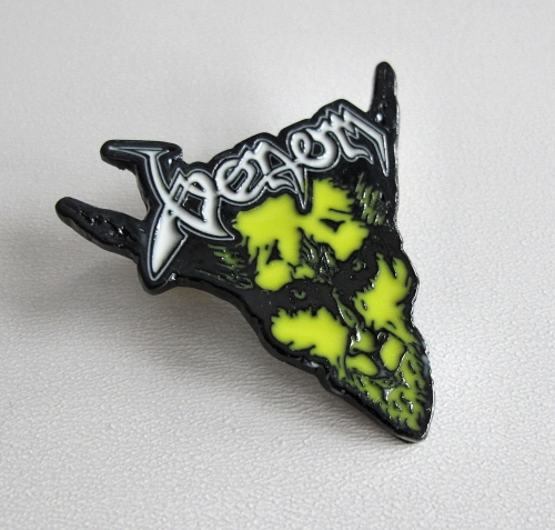 VENOM - Black Metal [black&amp;yellow] -- metal pin.JPG