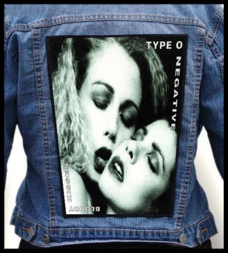 TYPE O NEGATIVE - Bloody Kisses.jpg