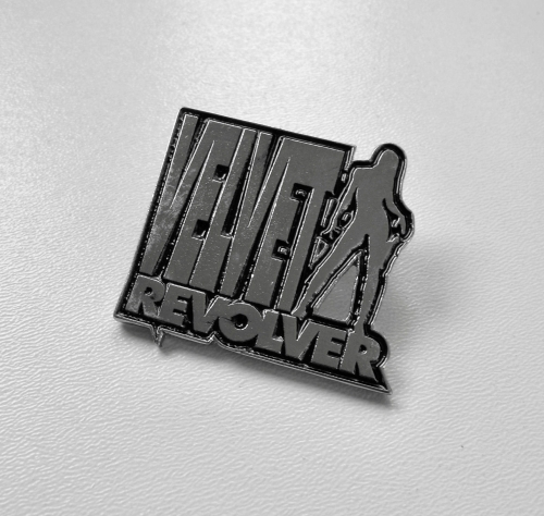 VELVET REVOLVER - Logo -- metal pin.JPG