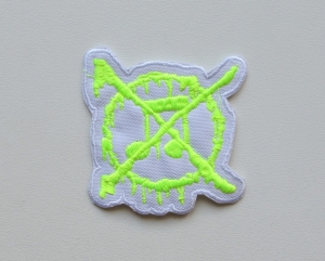 Naszywka ANTI-MUSIC [neon white]