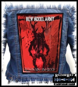 Ekran NEW MODEL ARMY - Between Wine And Blood