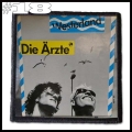 DIE ARZTE -- Patch (18).jpg