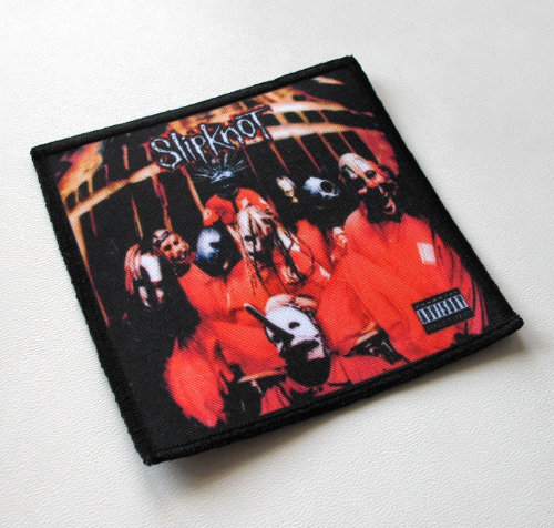 SLIPKNOT - Slipknot.png