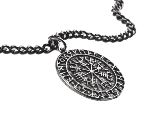 VIKING VEGVISIR -- Metal Pendant 