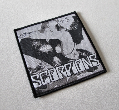 SCORPIONS - Love at First Sting [black] -- woven patch.JPG