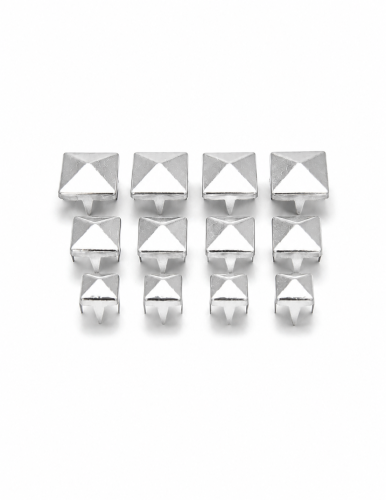 Metal Studs - Pyramids [silver] [50 pcs].png